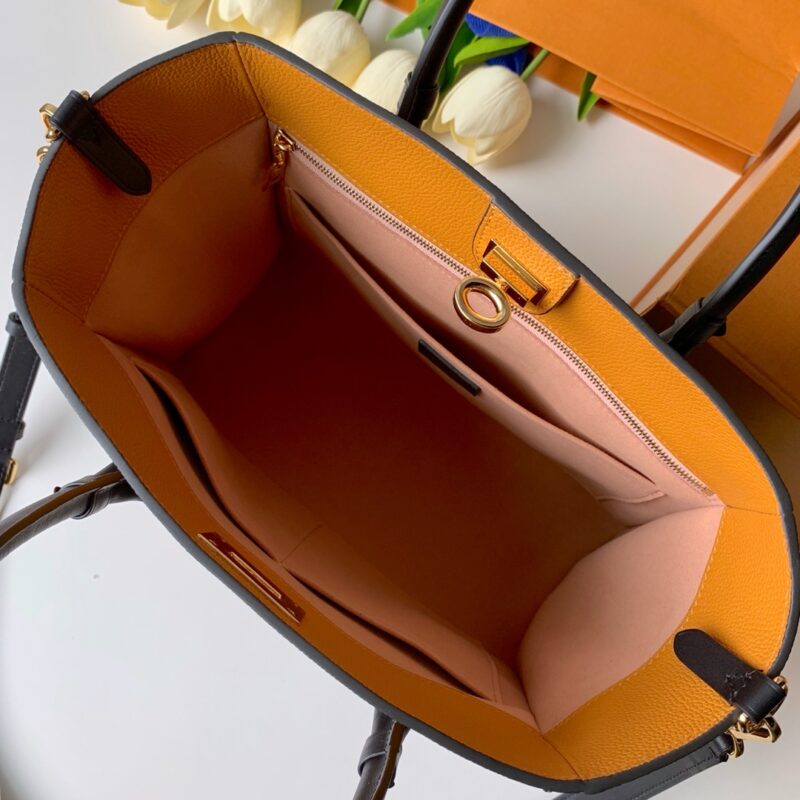 Louis Vuitton On My Side Tote Bag-M57728-31*25*14CM - Image 7