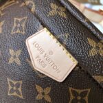 Louis Vuitton Bum Bag-37*14*13CM - Image 3