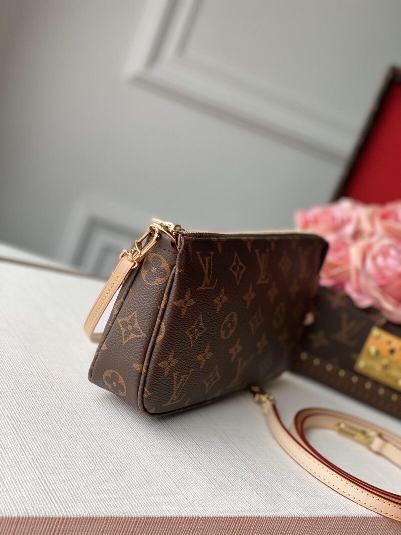 Louis Vuitton Pochette Accessions-21*4*13CM - Image 3