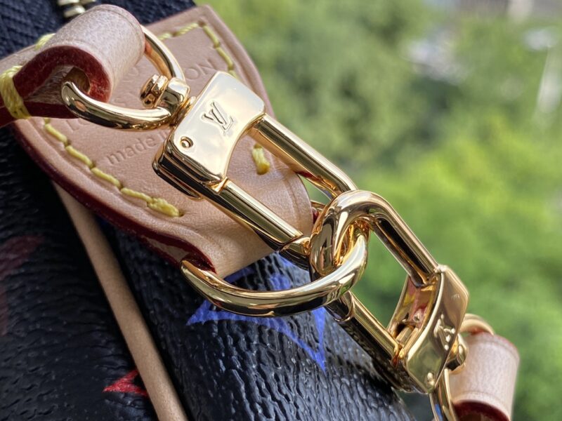 Louis Vuitton Pochette Accessories-21*13*3CM - Image 7