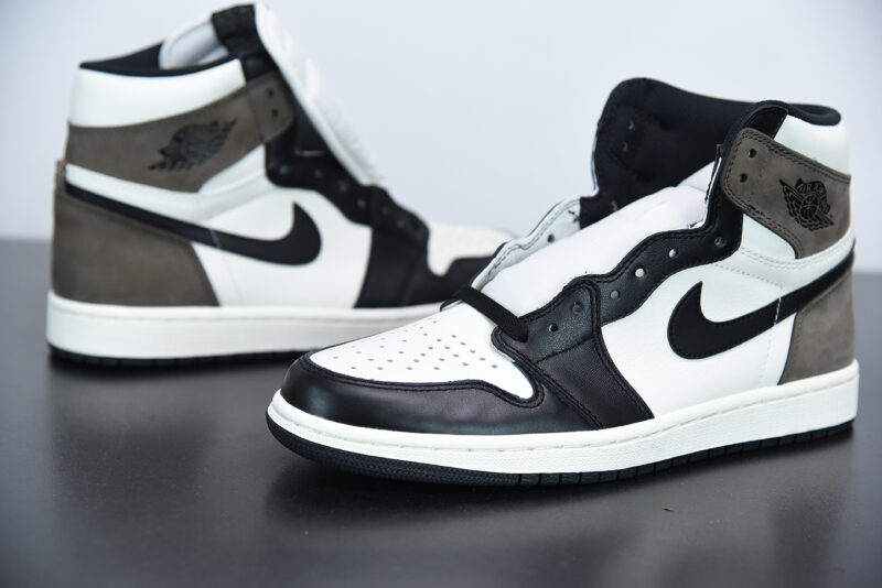 AIR JORDAN 1 HIGH OG “DARK MOCHA” 555088-105 - Image 4