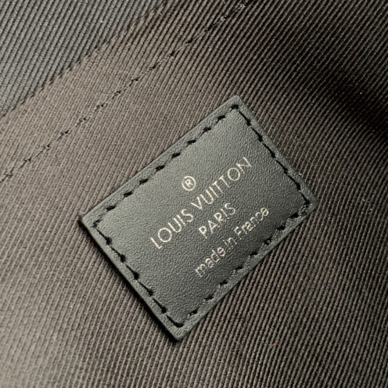 Louis Vuitton Studio Messenger Bag-23.5* 14*5 CM - Image 3