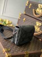 Louis Vuitton Studio Messenger Bag-23.5* 14*5 CM - Image 5