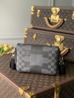 Louis Vuitton Studio Messenger Bag-23.5* 14*5 CM - Image 6