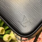 Louis Vuitton Easy Pouch On Strap-19*11.5*3CM - Image 4