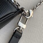 Louis Vuitton Easy Pouch On Strap-19*11.5*3CM - Image 5