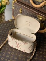 Louis Vuitton Vanity-14*19*10CM - Image 6
