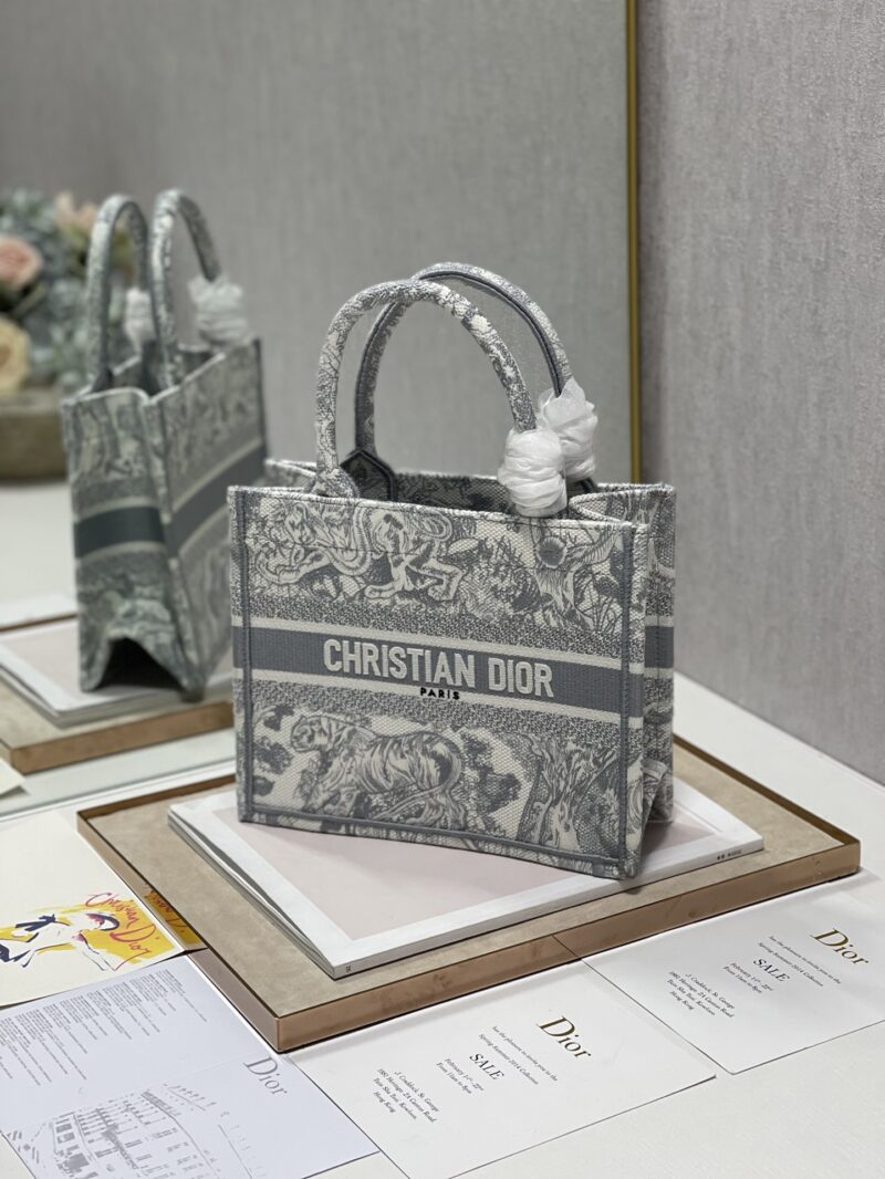 Diro Small Book Tote-26*8*22CM - Image 5