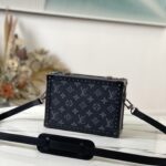 Louis Vuitton Clutch Box-24 x 16.5 x 8 CM