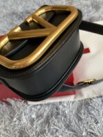 Valentino Garavani Supervee Handbags-18*8*15CM - Image 9