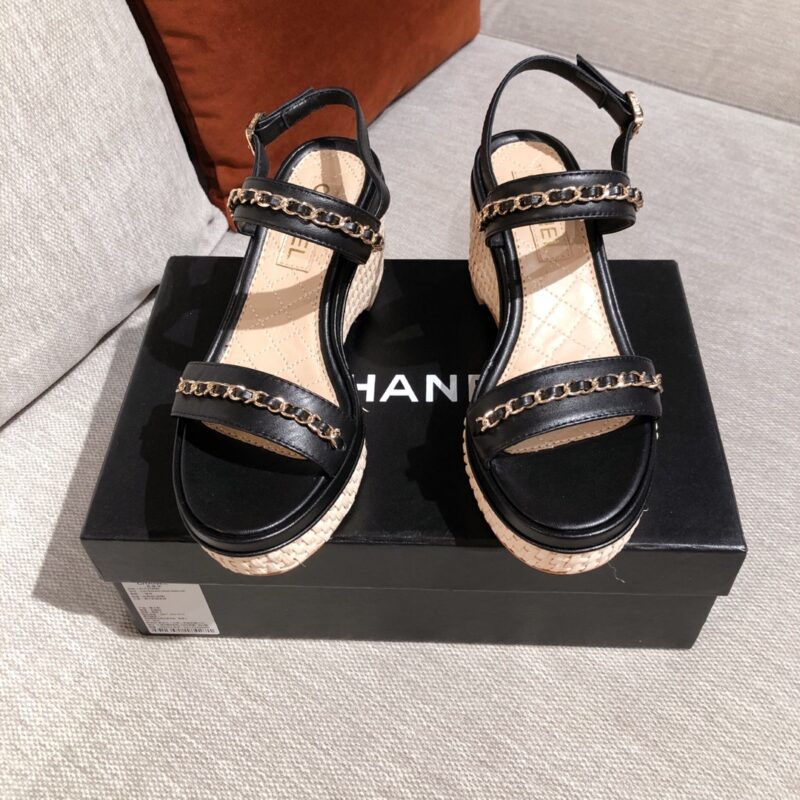 Ch@nel Heels - Image 3