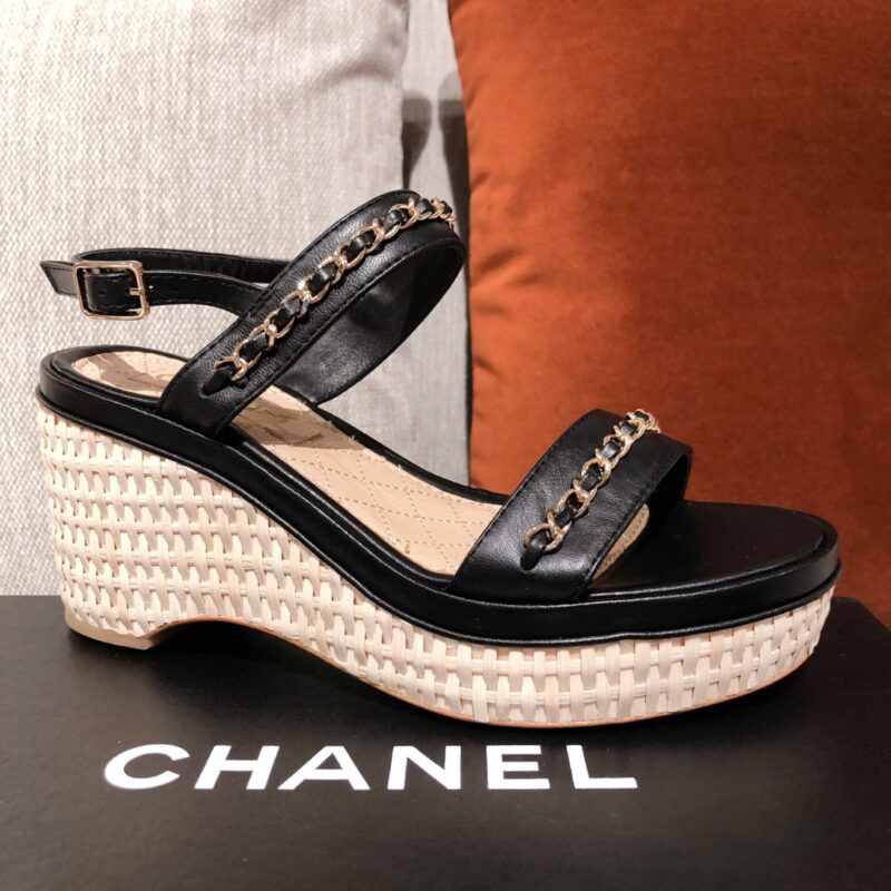 Ch@nel Heels - Image 5