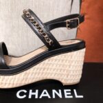 Ch@nel Heels - Image 4