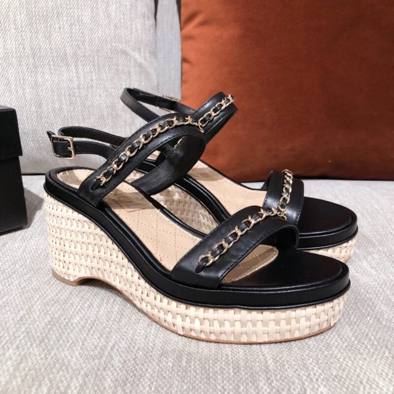 Ch@nel Heels - Image 6