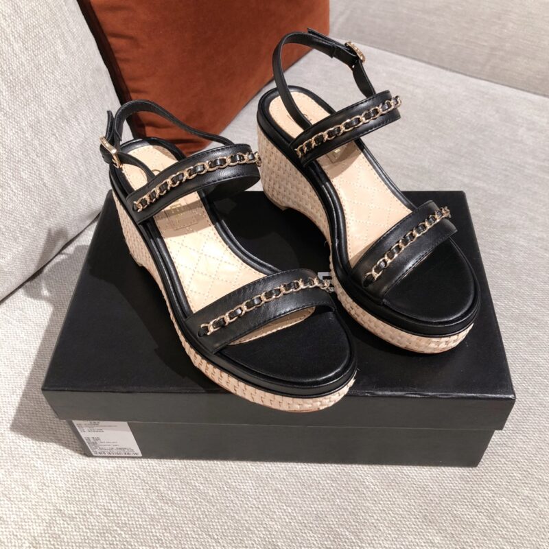 Ch@nel Heels - Image 8