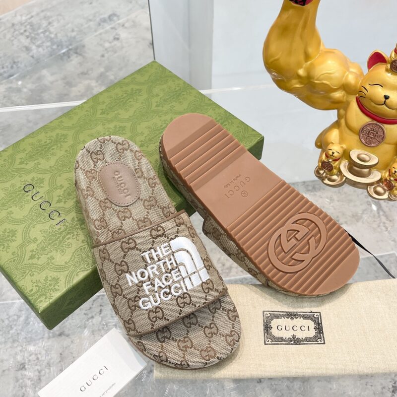 Gucci &The North Face Slides - Image 4