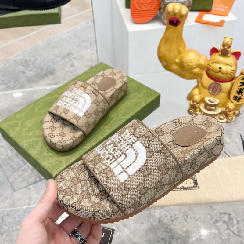 Gucci &The North Face Slides - Image 7