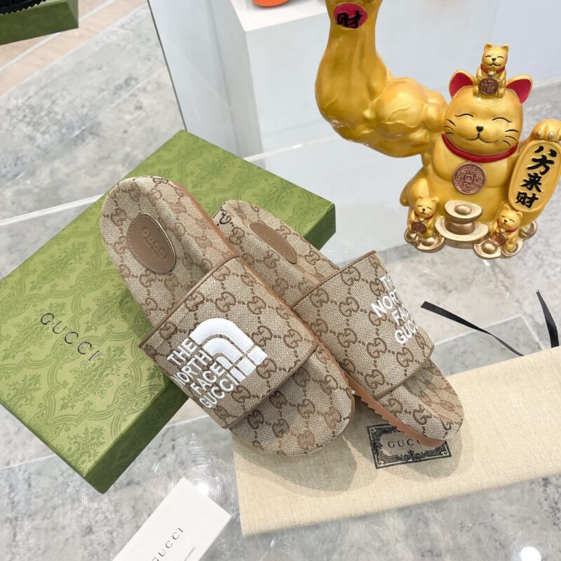 Gucci &The North Face Slides - Image 9