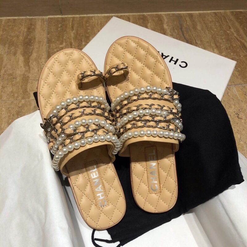 Ch@nel Slippers - Image 3