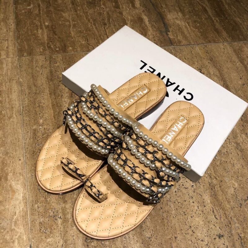 Ch@nel Slippers - Image 5