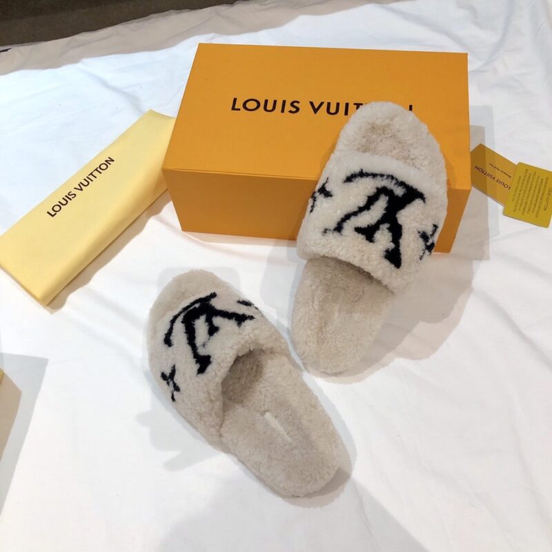 Louis Vuitton Wool Slippers - Image 2