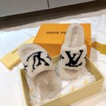 Louis Vuitton Wool Slippers - Image 4