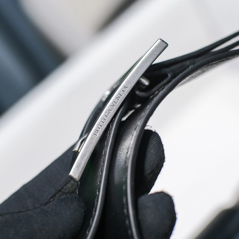 Bottega Veneta Padded Cassette Bag-26*18*8CM - Image 2