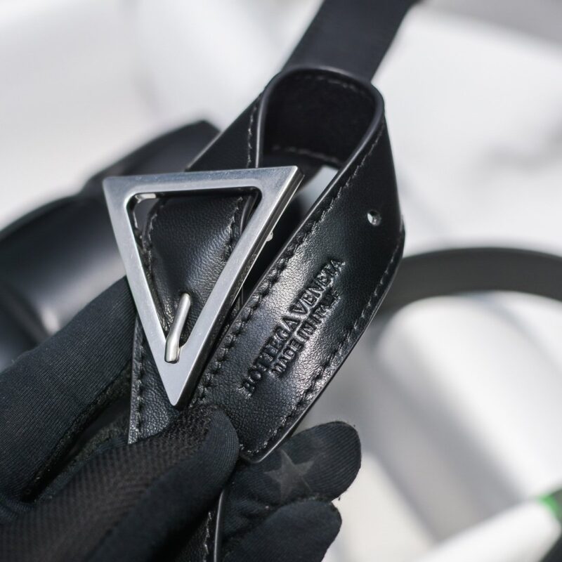 Bottega Veneta Padded Cassette Bag-26*18*8CM - Image 6