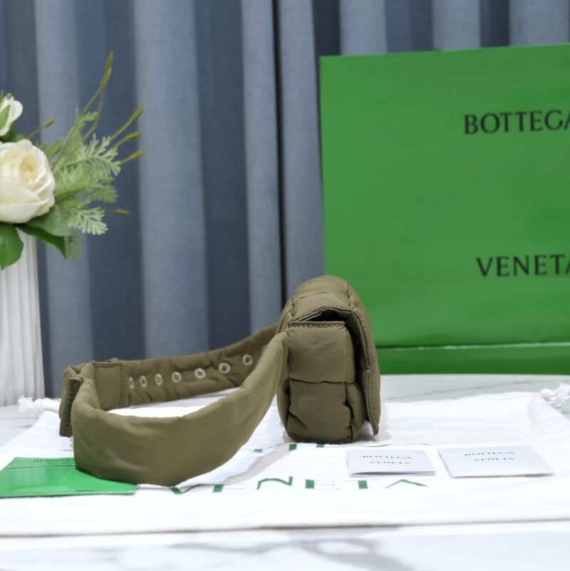 Bottega Veneta Cassette Bag-10x19x5CM - Image 5