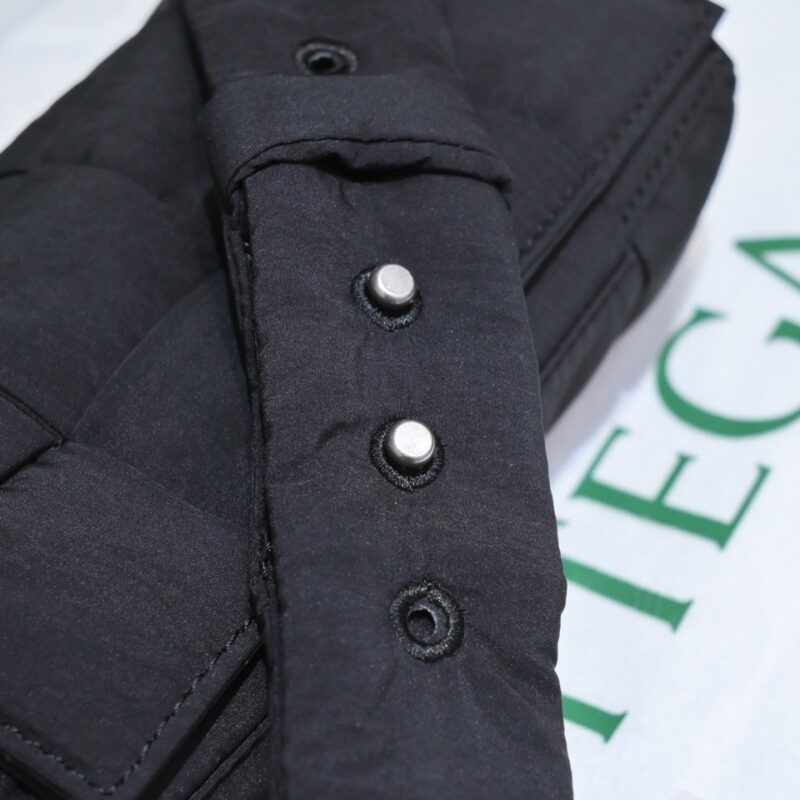 Bottega Veneta Cassette Bag-10x19x5CM - Image 6