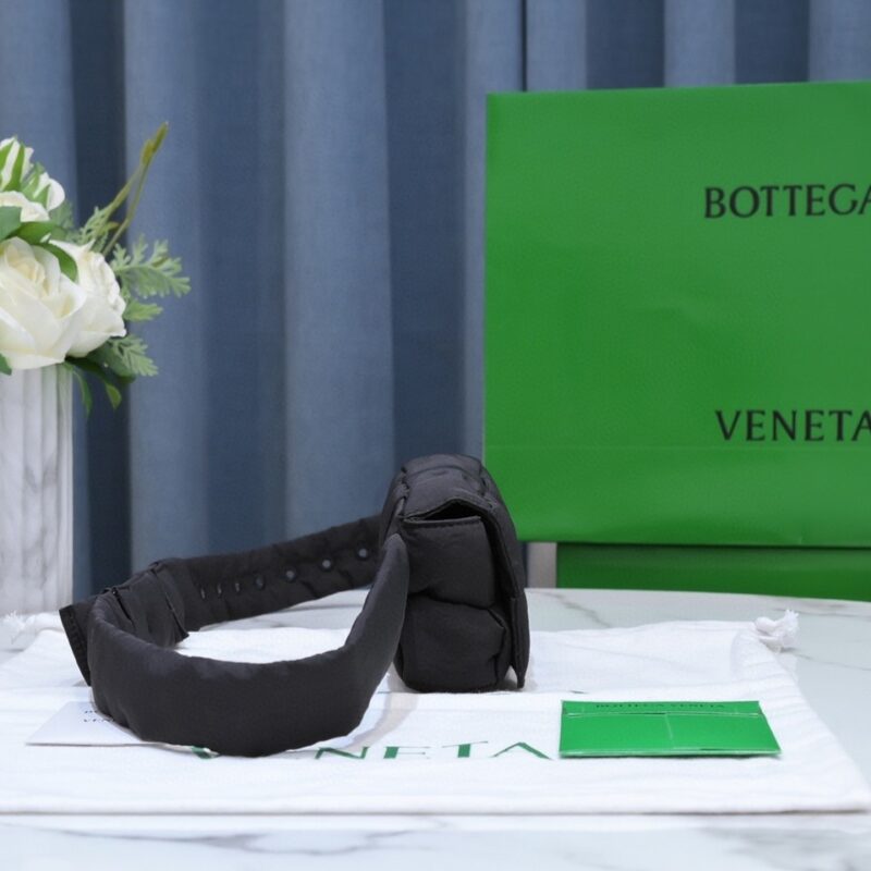 Bottega Veneta Cassette Bag-10x19x5CM - Image 7