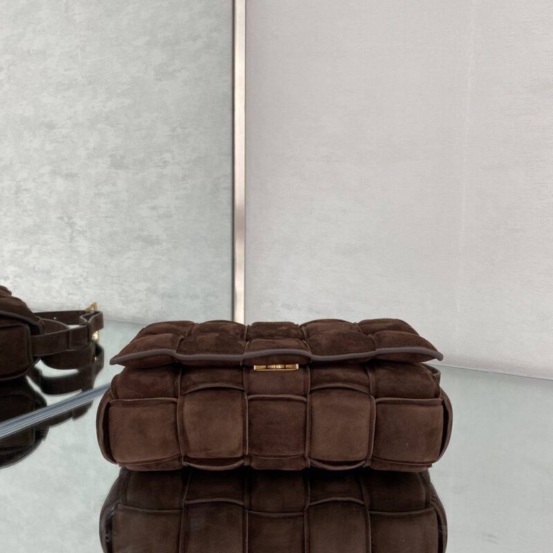 Bottega Veneta Padded Cassette Bag-26*18*8CM - Image 4