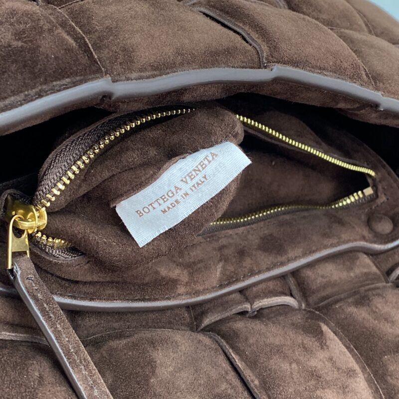 Bottega Veneta Padded Cassette Bag-26*18*8CM - Image 8