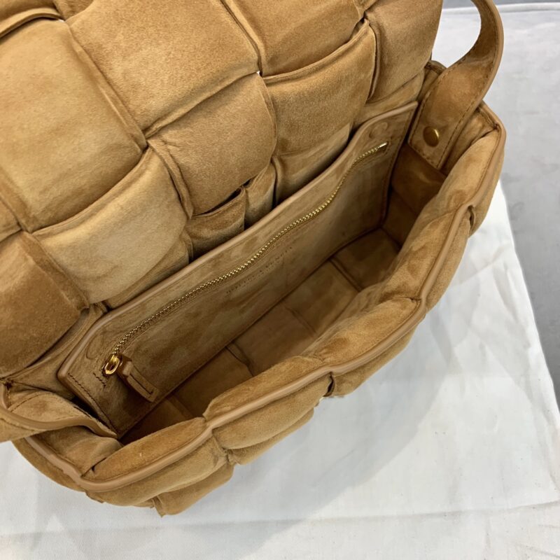 Bottega Veneta Padded Cassette Bag-26*18*8CM - Image 3