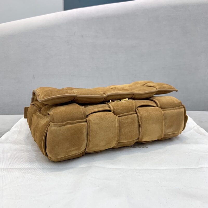 Bottega Veneta Padded Cassette Bag-26*18*8CM - Image 8