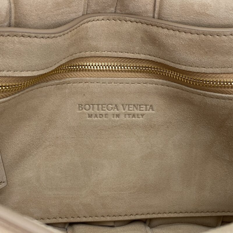 Bottega Veneta Padded Cassette Bag-26*18*8CM - Image 7