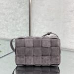 Bottega Veneta Padded Cassette Bag-26*18*8CM - Image 4