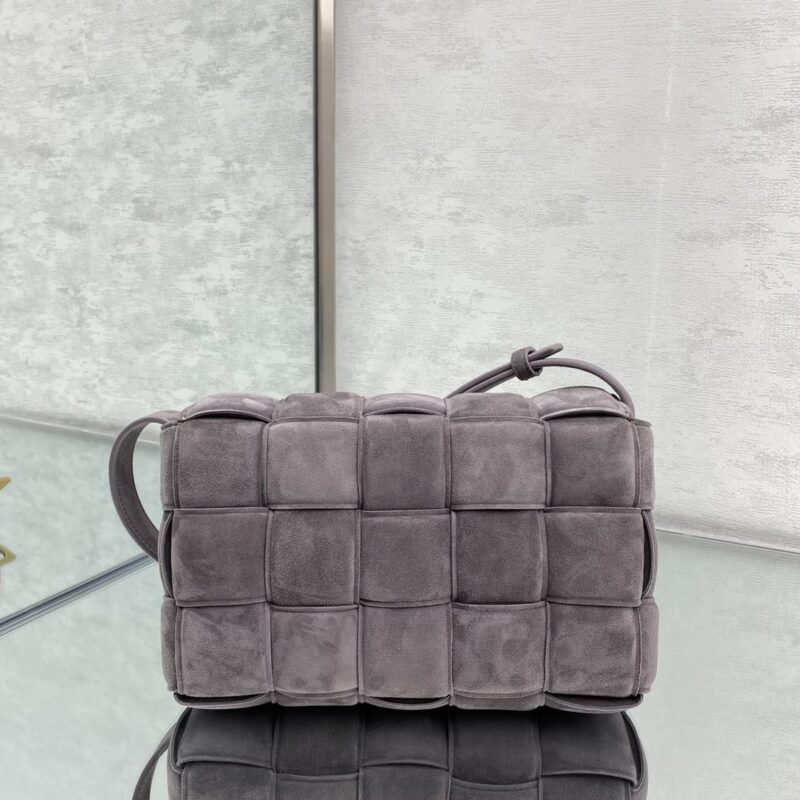 Bottega Veneta Padded Cassette Bag-26*18*8CM - Image 4