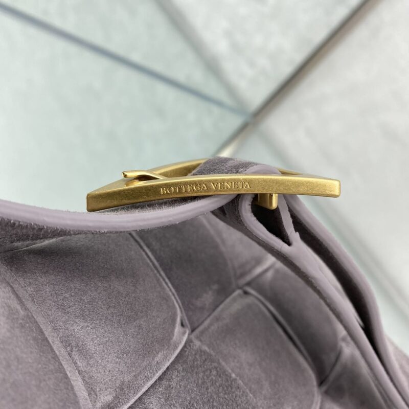 Bottega Veneta Padded Cassette Bag-26*18*8CM - Image 7