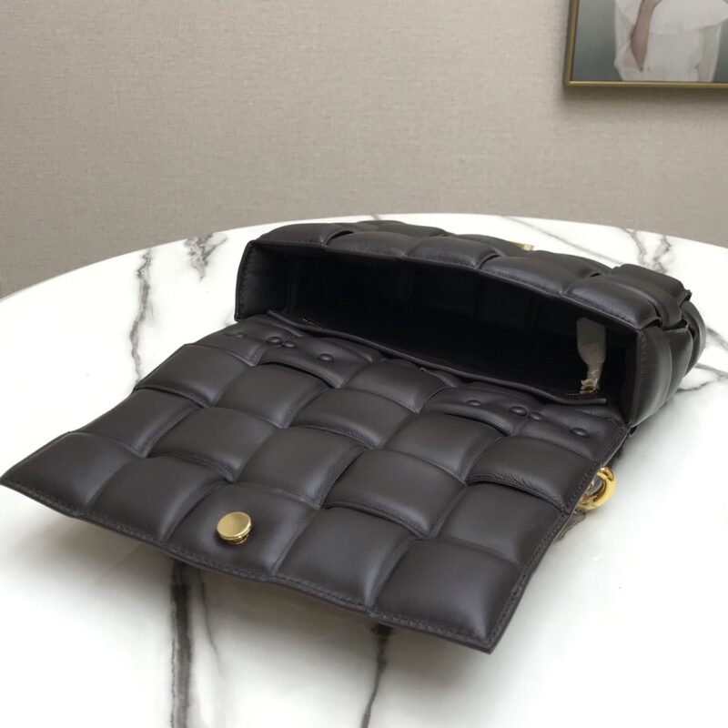 Bottega Veneta Padded Cassette Bag-26*18*8CM - Image 9