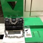 Bottega Veneta Padded Cassette Bag-26*18*8CM - Image 3