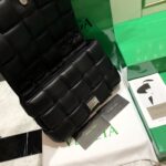 Bottega Veneta Padded Cassette Bag-26*18*8CM - Image 2