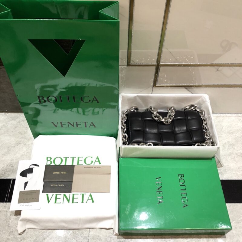 Bottega Veneta Padded Cassette Bag-26*18*8CM - Image 5