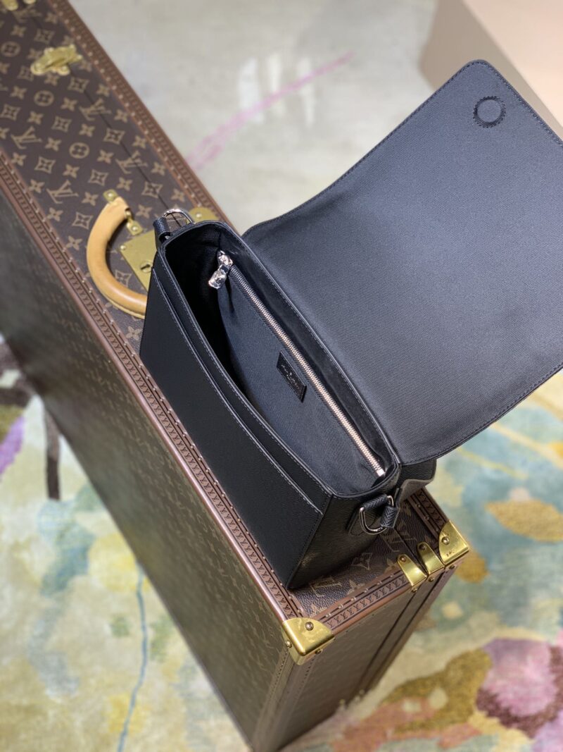 Louis Vuitton New Flap Bag-M30807-28.3 x 18.3 x 4.3CM - Image 5