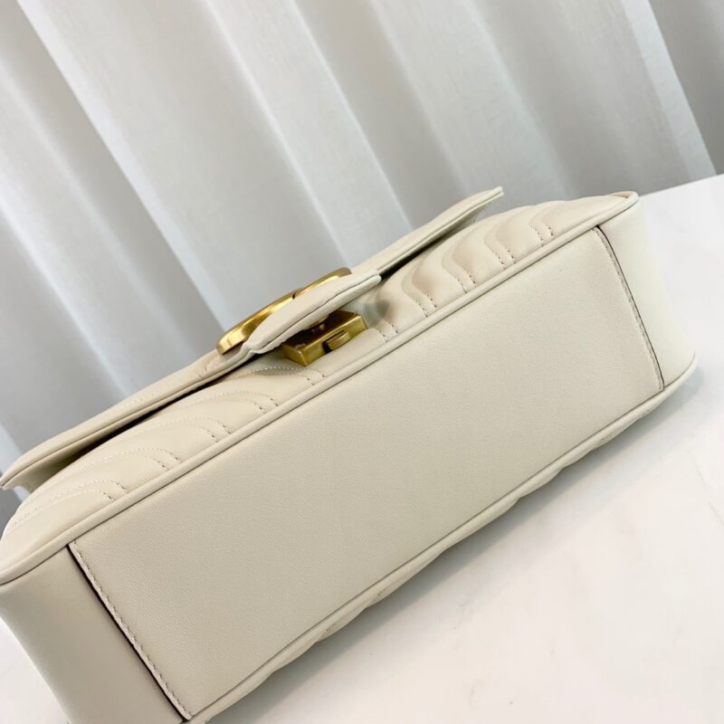 Gucci Marmont Bag-26*15*7CM - Image 3