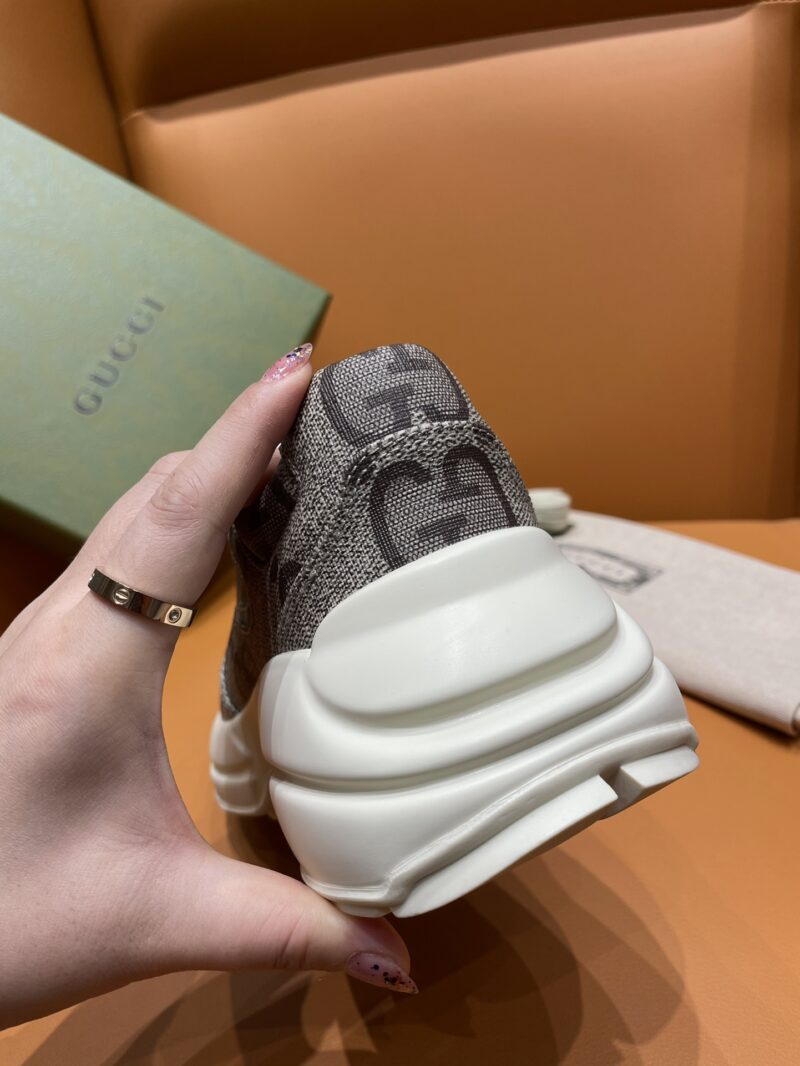 Gucci Rhyton Leather Sneaker - Image 5