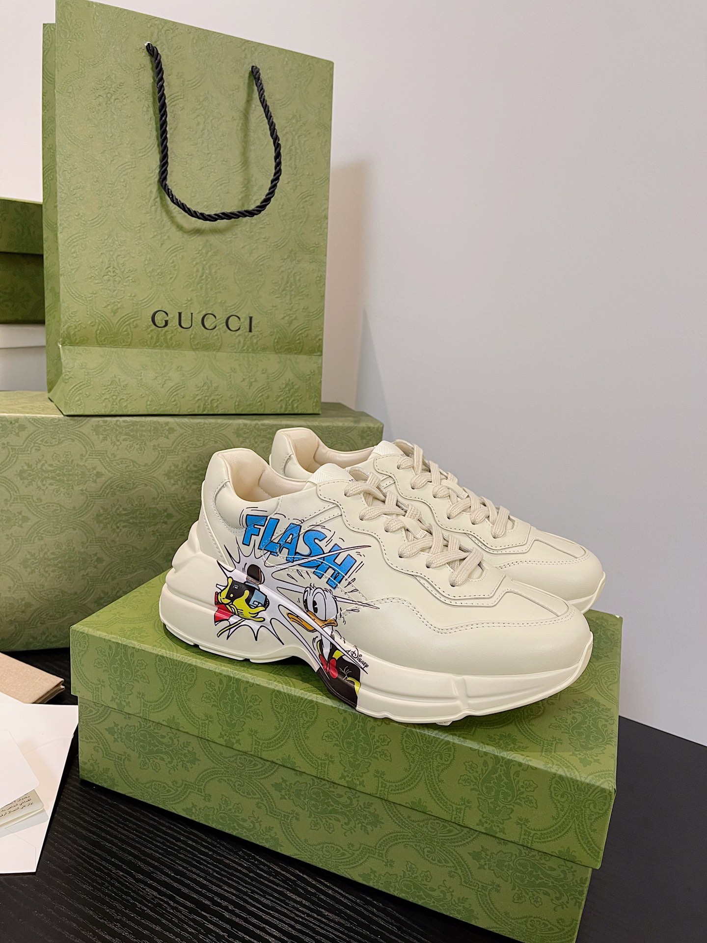 sh-153779865erwrewre_5_.jpg Gucci Rhyton Leather Sneaker - Image 1