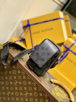 Louis Vuitton Flap Double-M81005-11*18*8CM