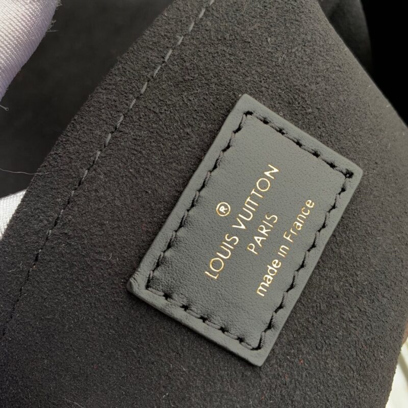 Louis Vuitton Locky BB Bag -21* 17.0*8CM - Image 8