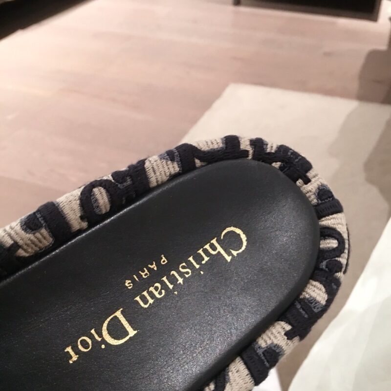 Diro Slippers-5CM - Image 8